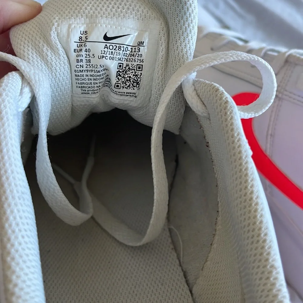 Nike low tops - Picture 3 of 8